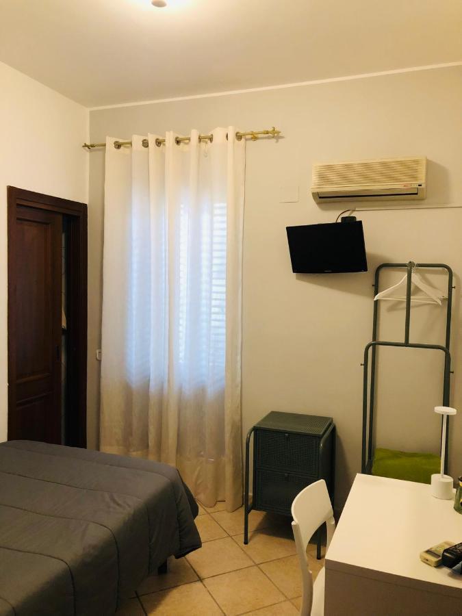 Santa Lucia Hotell Capo dʼOrlando Exteriör bild